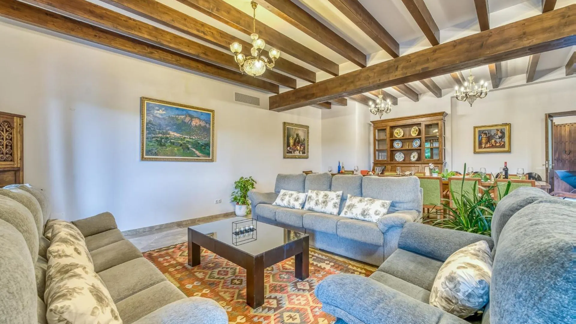 Country House For 12 Guests, Petra联系方式