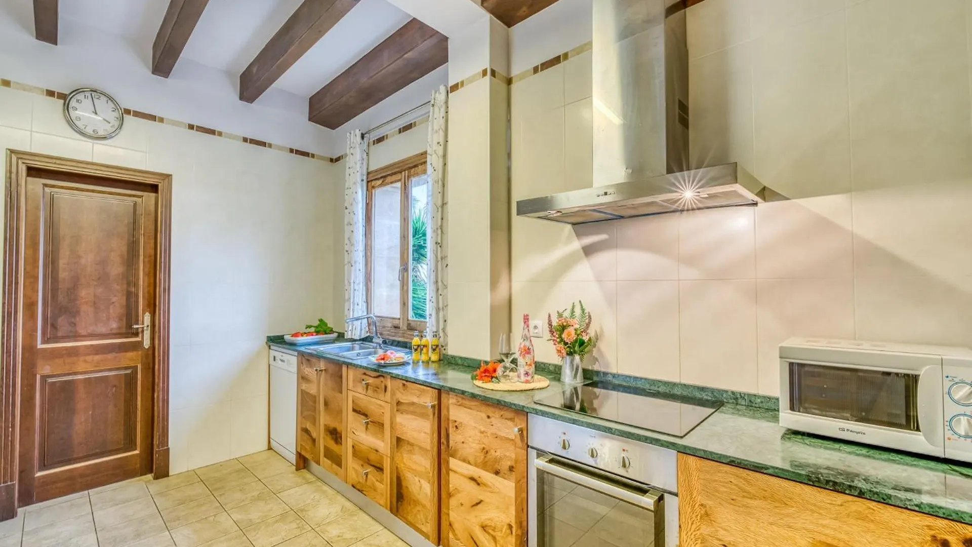 度假居 Country House For 12 Guests, Petra 西班牙