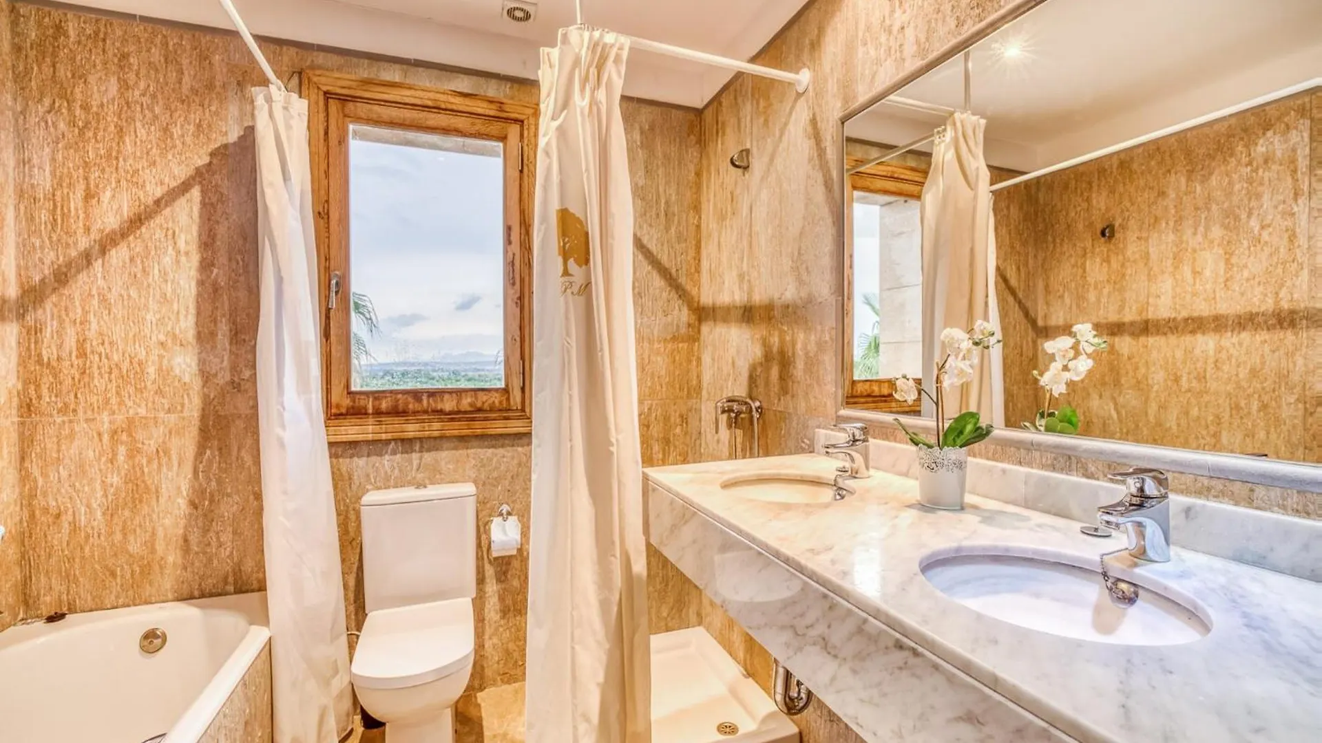 Country House For 12 Guests, Petra 度假居 佩特拉